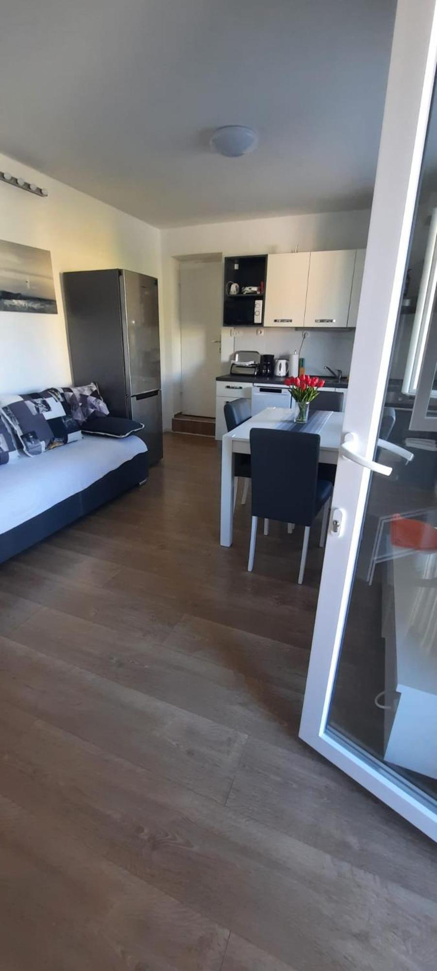 Beach Apartment Kate With Sea View, Balcony And Parking, Murter, Dalmatia 外观 照片